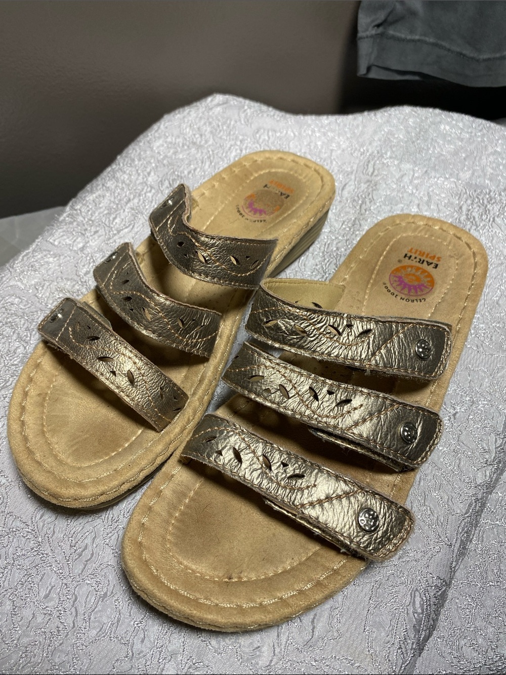 Earth Spirit Metallic Triple Strap Slide Sandals - Gold